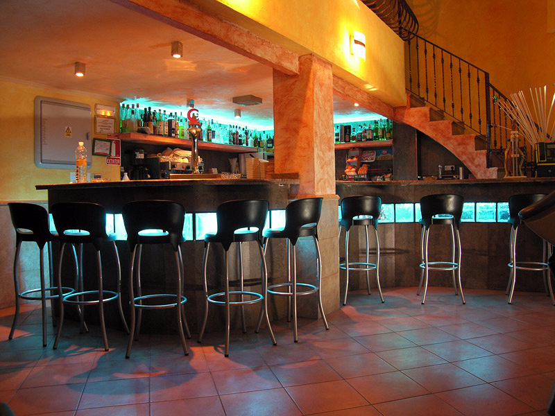 Reforma en un bar de copas