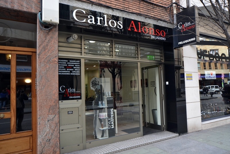 Reforma integral de peluquería Avda. Schultz en Gijón 