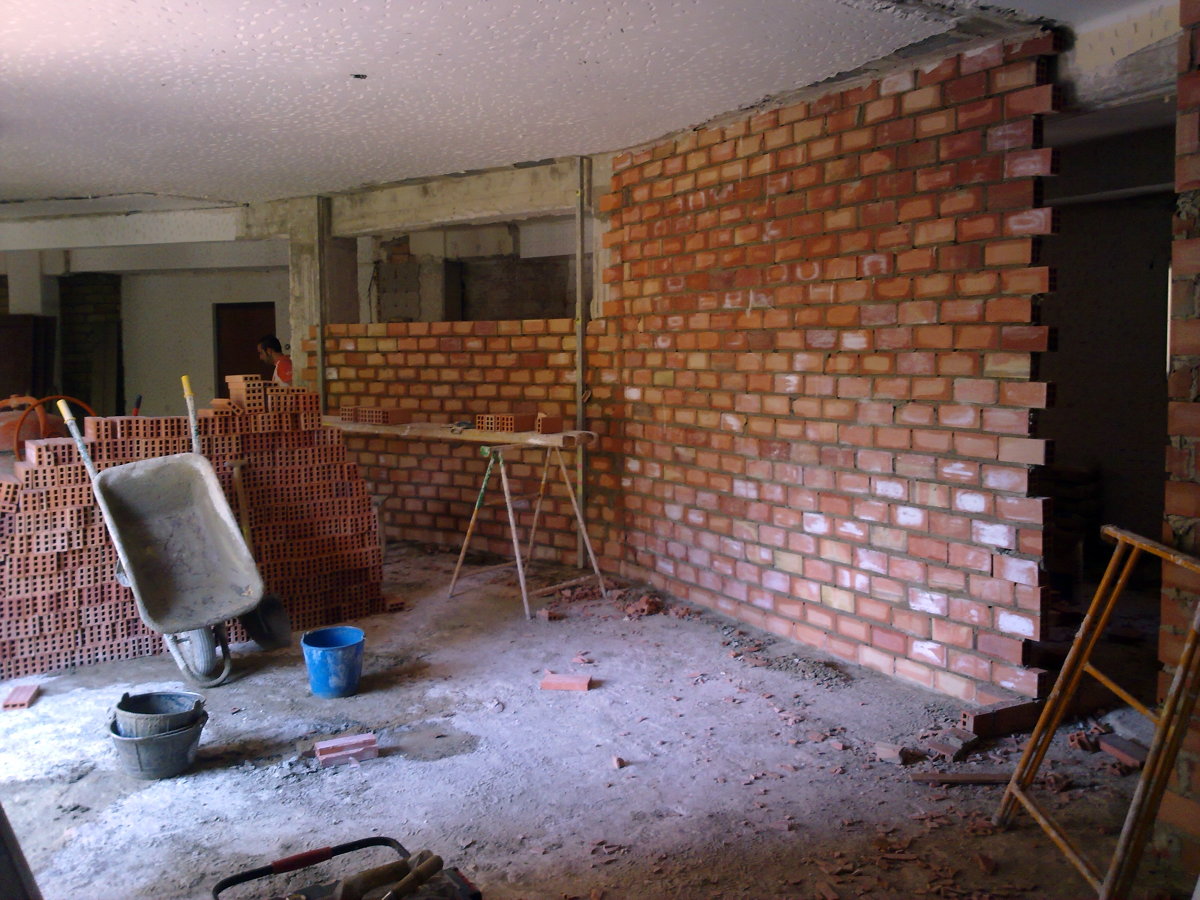 Reforma Integral de vivienda en calle Manuel Siurot 3, Bloque 2 Pisos 2-5