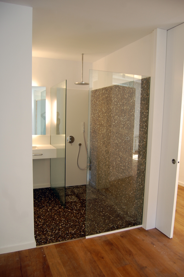 Reforma integral de vivienda en casco antiguo de Palma.