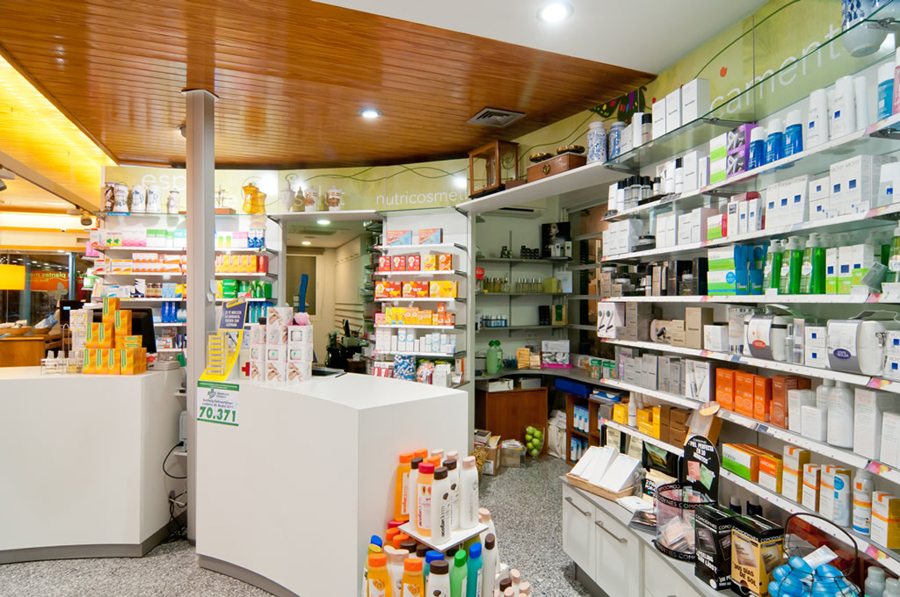reforma interior de Farmacia Planas