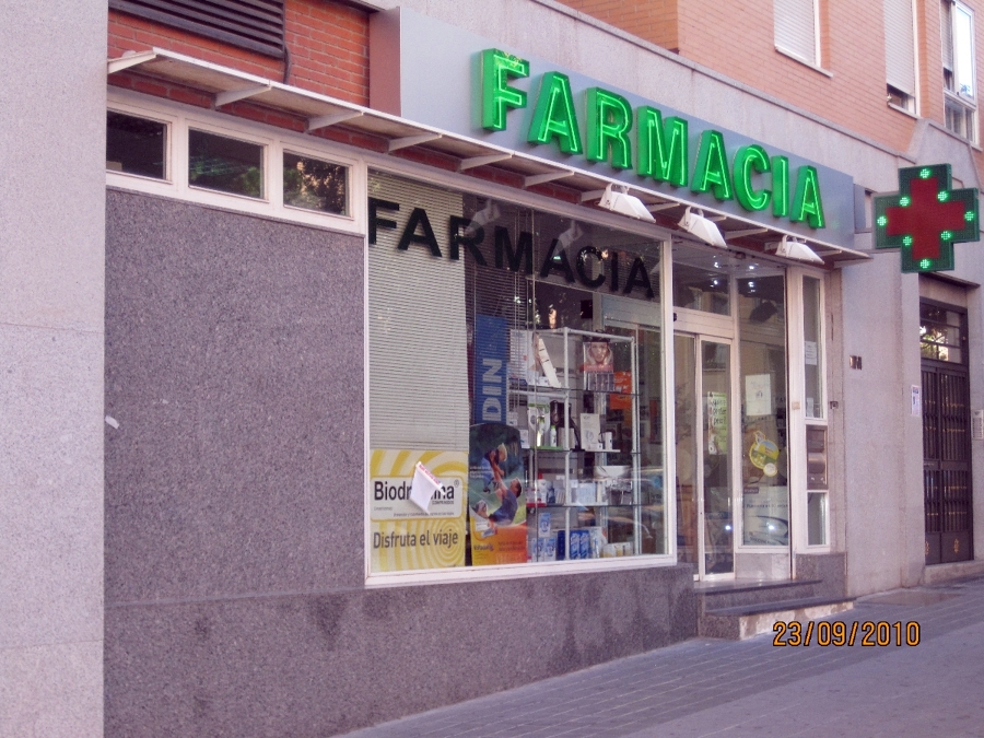 Reforma Local Farmacia
