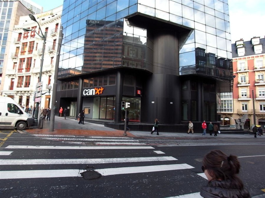 Reforma oficina Can plaza circular Bilbao.