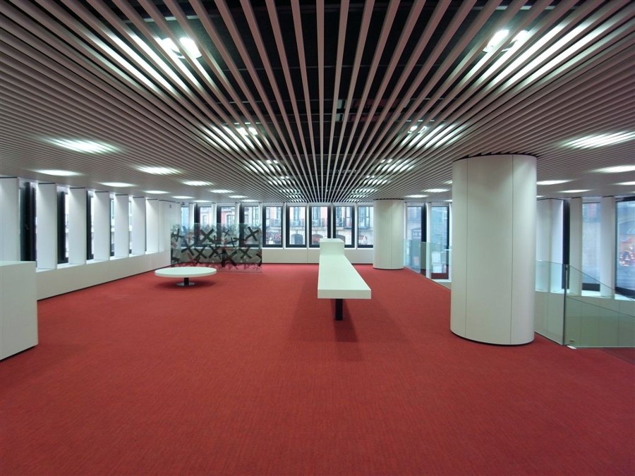 Reforma oficina Can plaza circular de Bilbao.