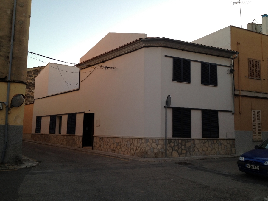 Reforma vivienda unifamiliar entremedianeras