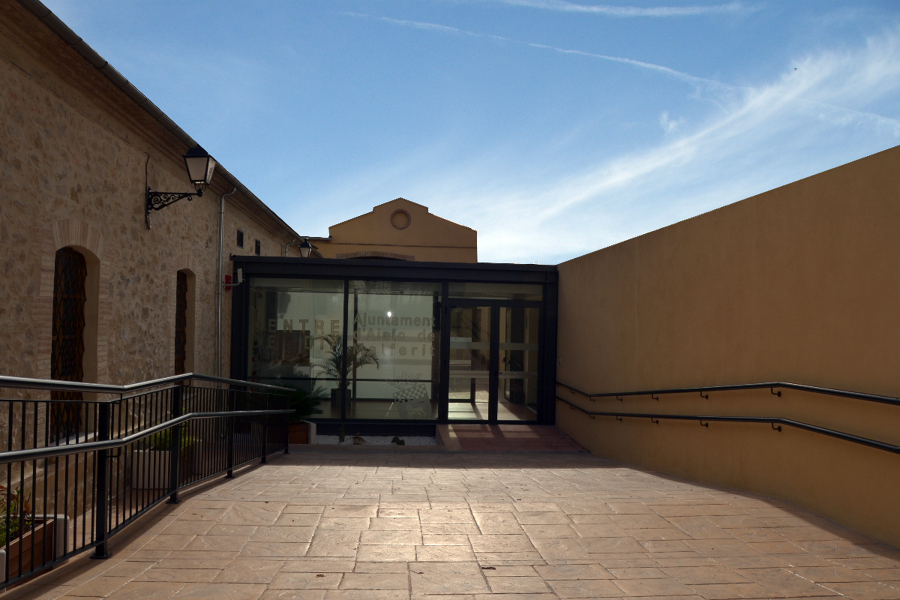 REHABILITACIÓN ANTIGUO HOSPITAL BENEFICENCIA COMO CENTRO INTEGRAL DE MAYORES