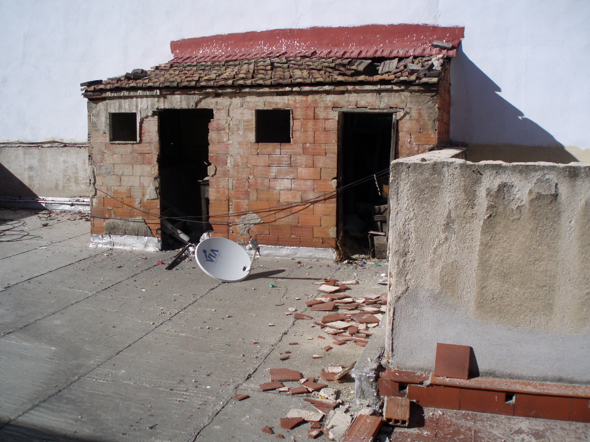 Rehabilitación cubierta, petos y patios.