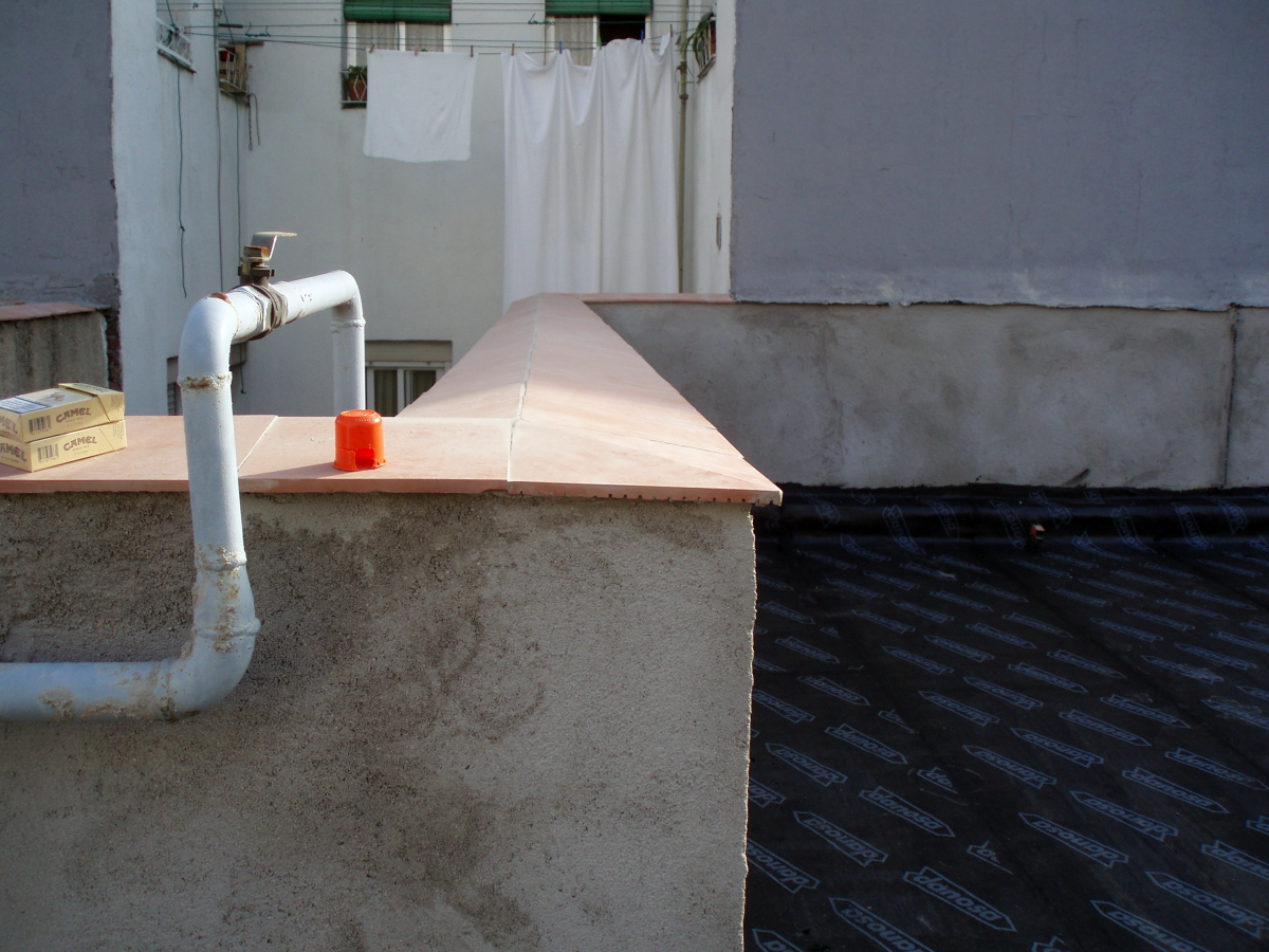 Rehabilitación cubierta, petos y patios.