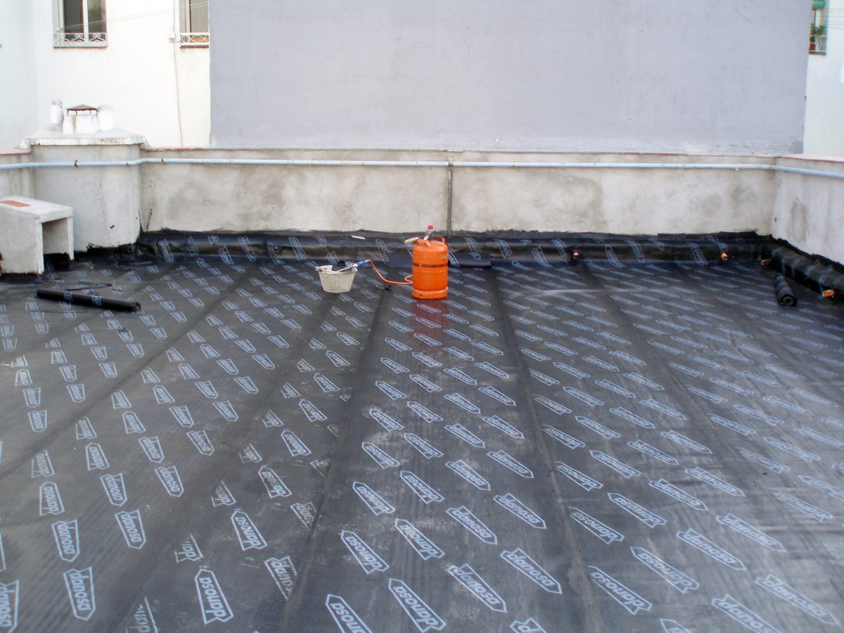 Rehabilitación cubierta, petos y patios.