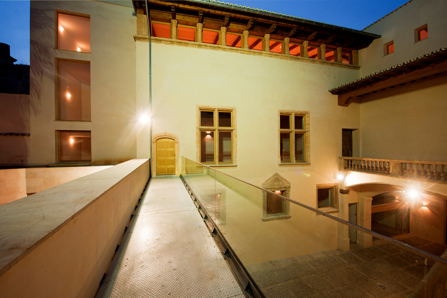 rehabilitación de casal gótico