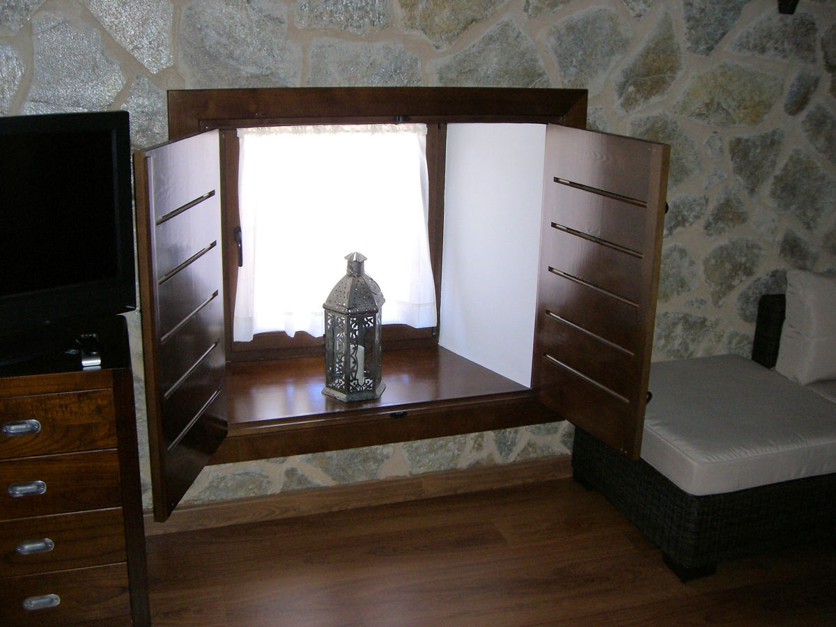 REHABILITACION DE CUADRA PARA USO DE VIVIENDA UNIFAMILIAR EN LA ANGOSTURA DE TORMES (AVILA)