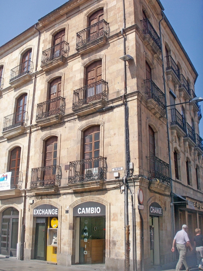 REHABILITACIÓN DE FACHADA. CALLE PRIOR. 