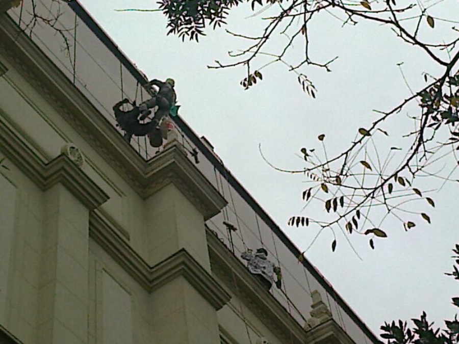 REHABILITACION DE FACHADA CON DESCUELGUE