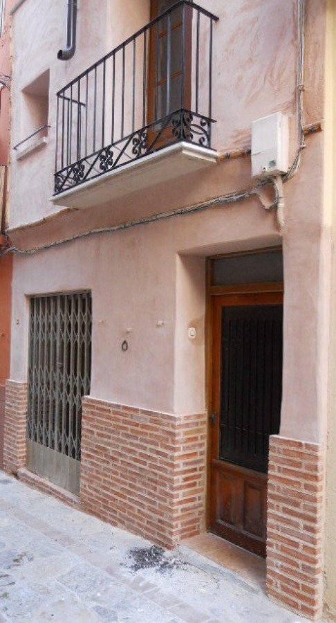 Rehabilitación de fachada con Yeso de Albarracín