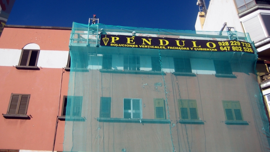 Rehabilitación y pintura de fachada