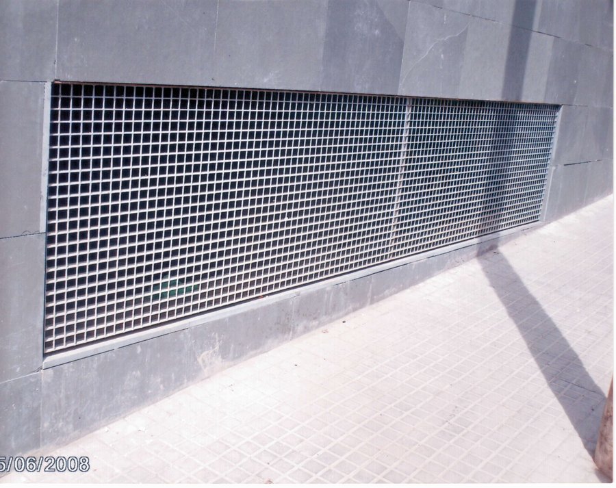 REJA DE RELIGA PARA GARAJE