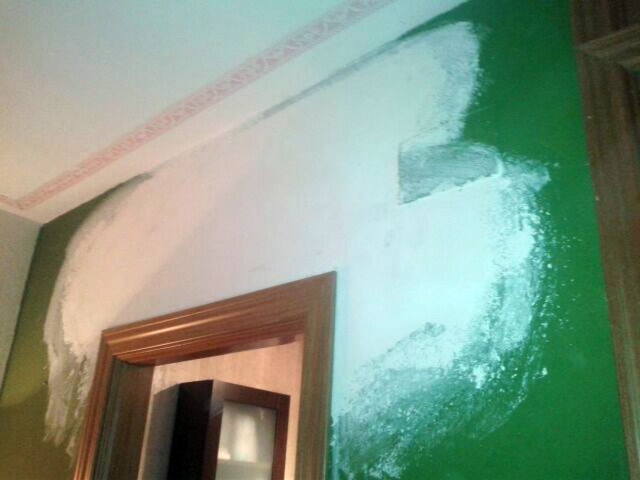 Reparación humedades en salón en Madrid