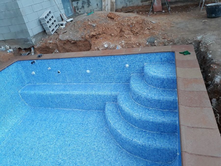 REALIZACIÓN DE PISCINA