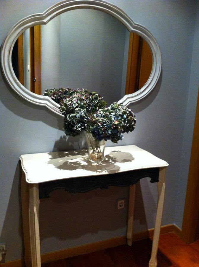 Restauración de mueble consola y espejo.