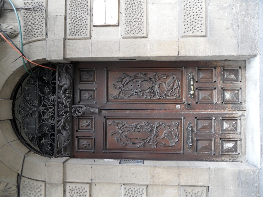 restauración de puerta de 1904