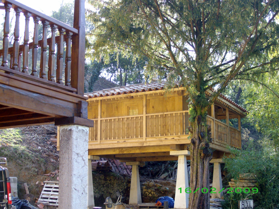 Restauracíon hórreu asturianu