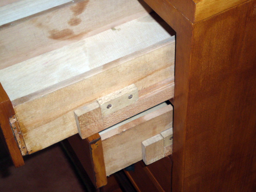 Restauración mueble de oficina