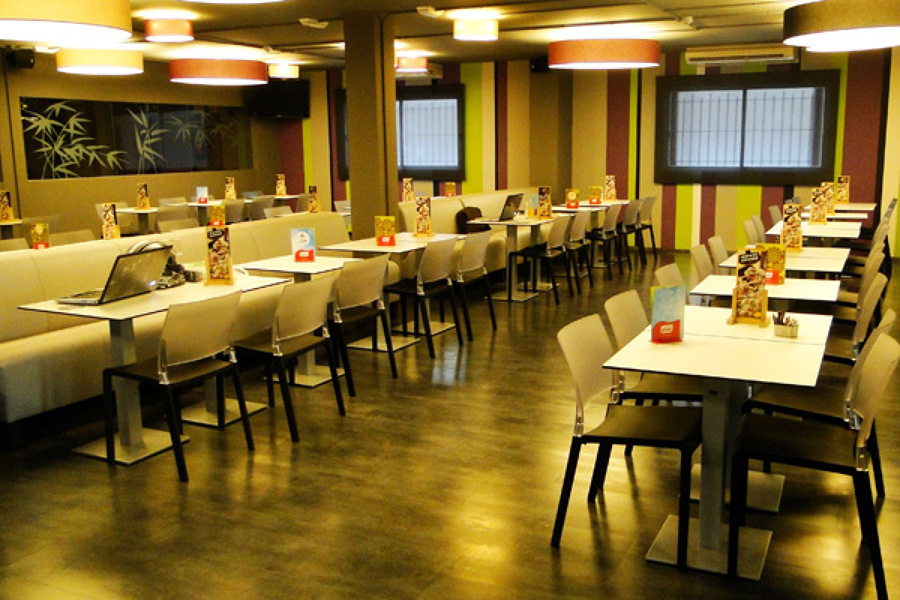 RESTAURANTE CON LAMINADO FAUS FLOOR