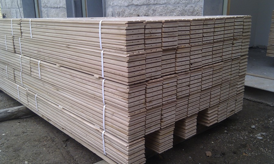 tarima de castaño maciza