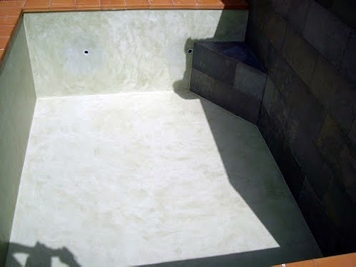 Revestimiento Microcemento en Piscina