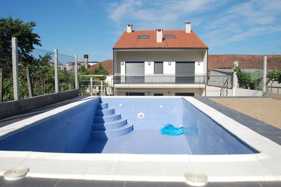 casa y piscina en ourense