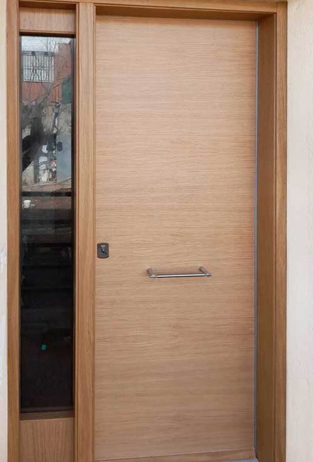 Puerta de Roble Blindada con fijo lateral