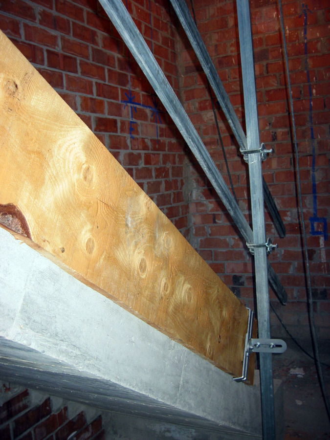 Rodapies Protección Escalera de Obra