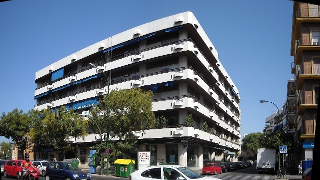 Ronda de Capuchinos nº 1 c Sevilla