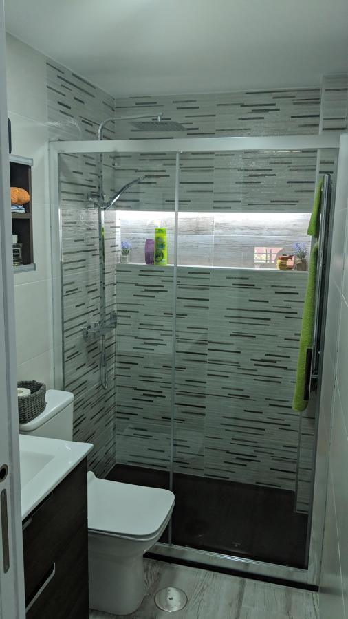 Hueco de obra con led integrado.