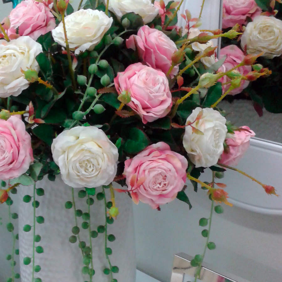 Rosas Artificiales - Customiza tu centro, nosotros te ayudamos.