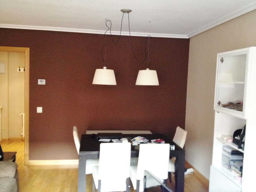 Salón color chocolate