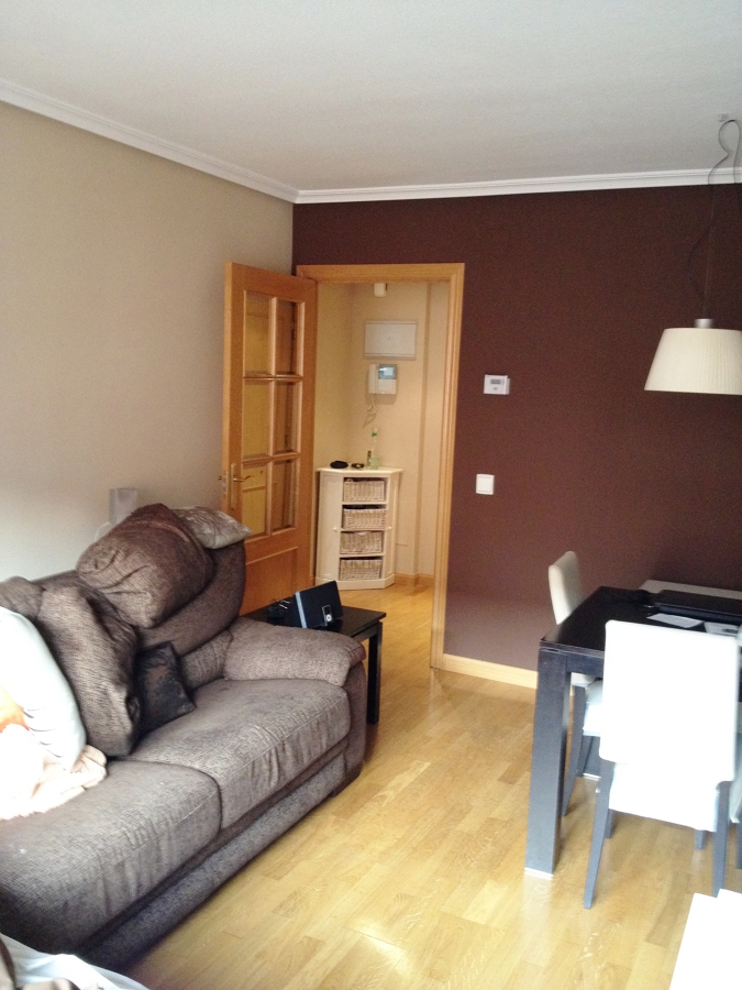 Salón  color chocolate