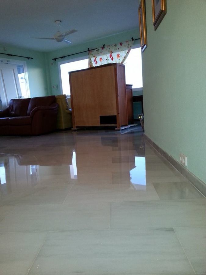 Salon terminado antideslizante