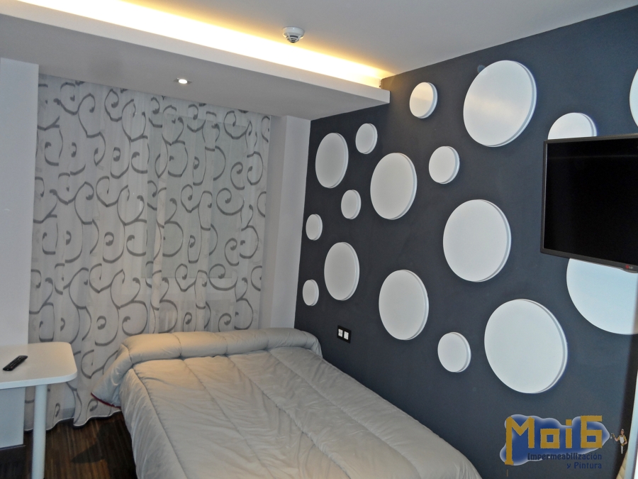 Pintura Plástica mate en colores.