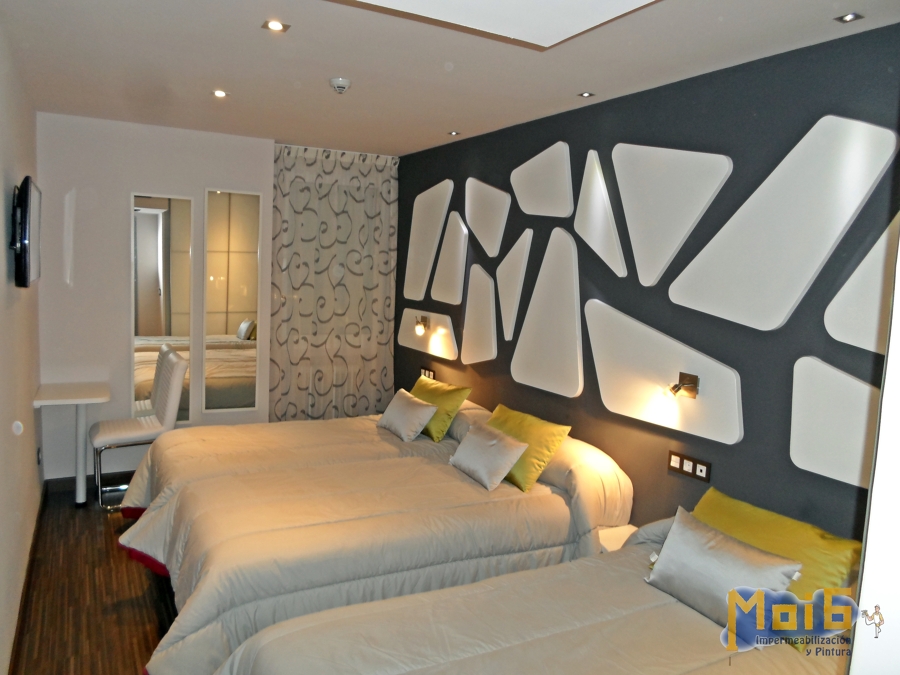 Pintura Plástica mate en colores.