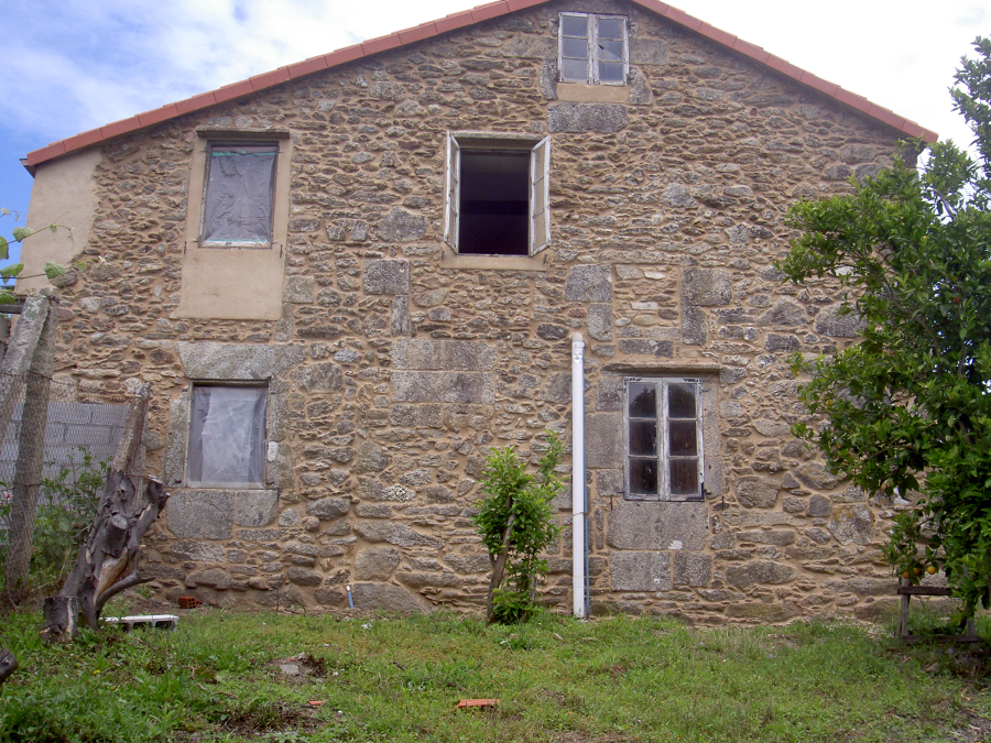 Saneamiento de paredes.