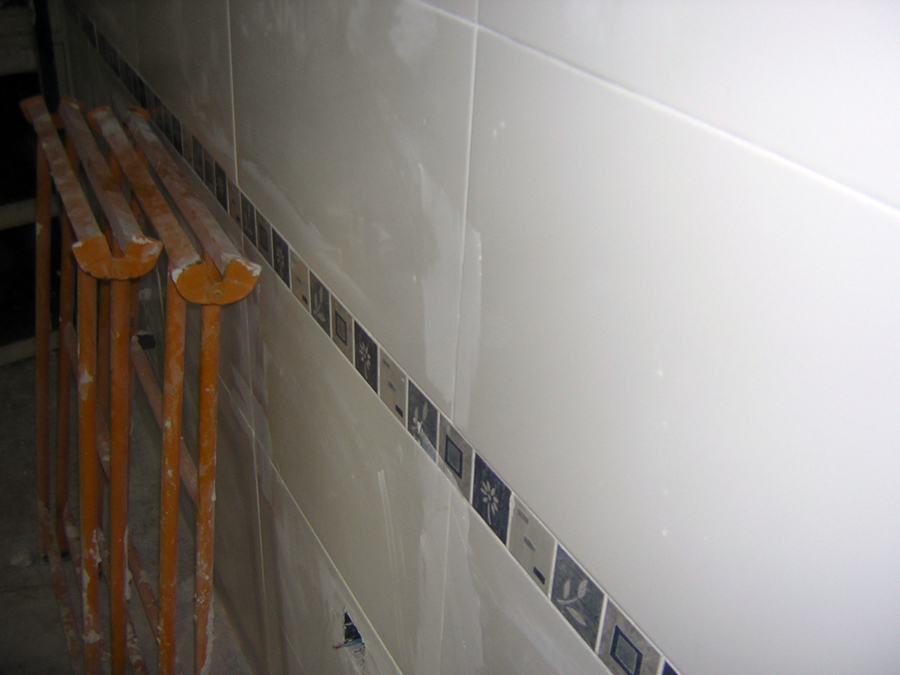 Santiago Cristobal 2008-Paso 3 de reforma de baño- Alicatado