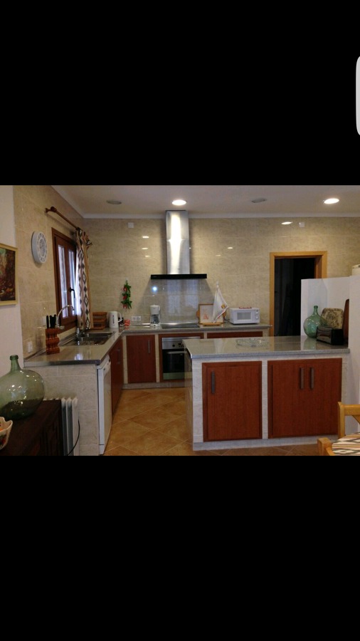 Marcos y puertas de cocina de cerezo