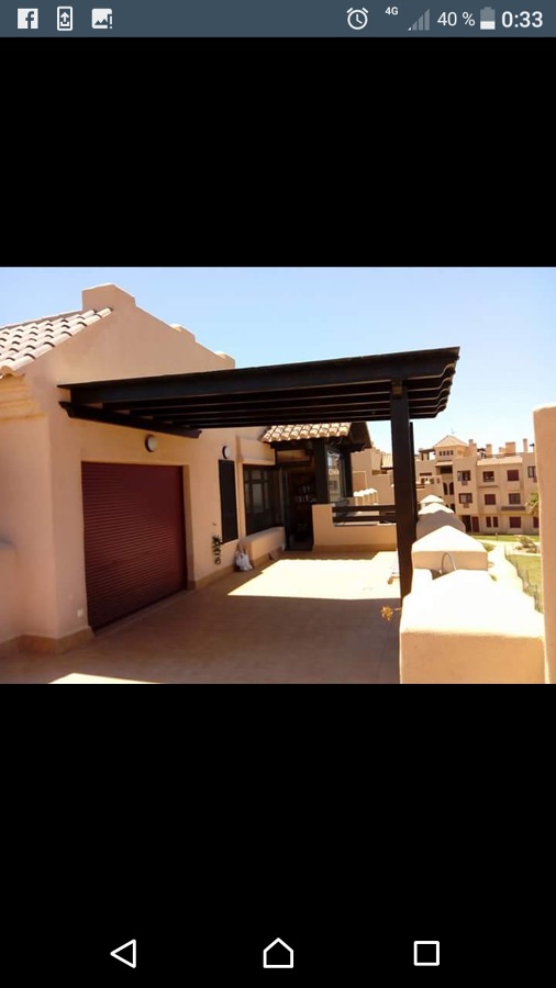 Techo fijo +sus tres cortinas de cristal