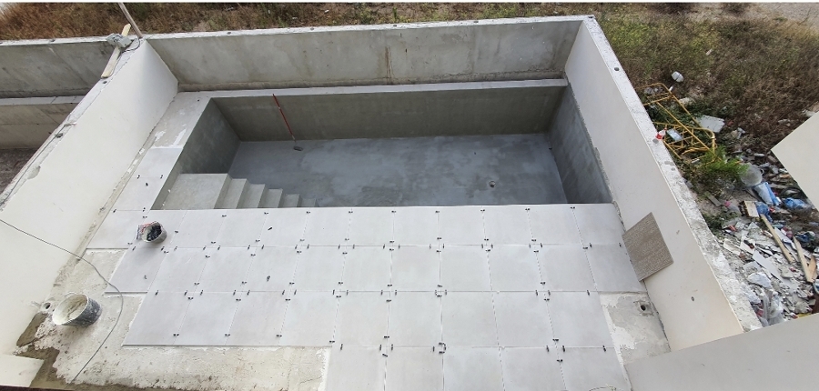 Terraza piscina Massot