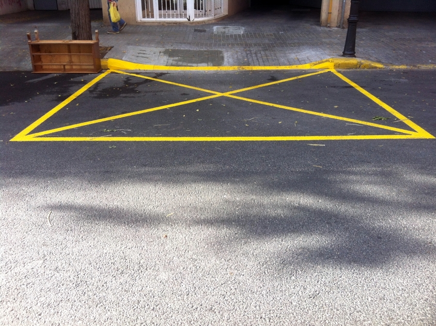 Señalización garaje (después)