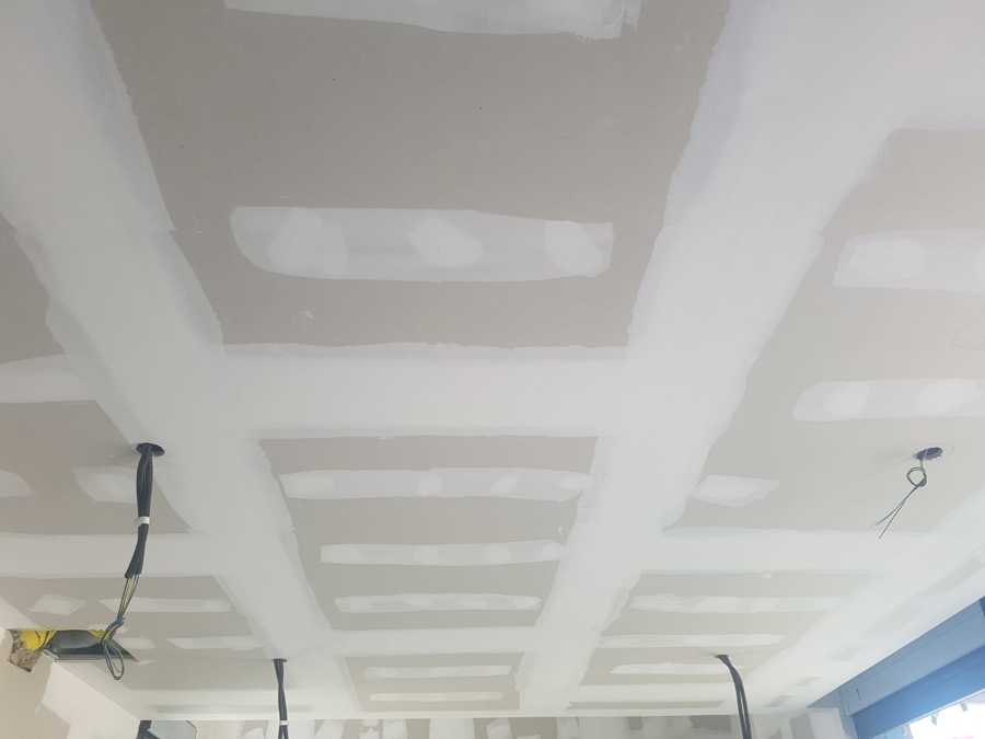 Pladur en local comercial