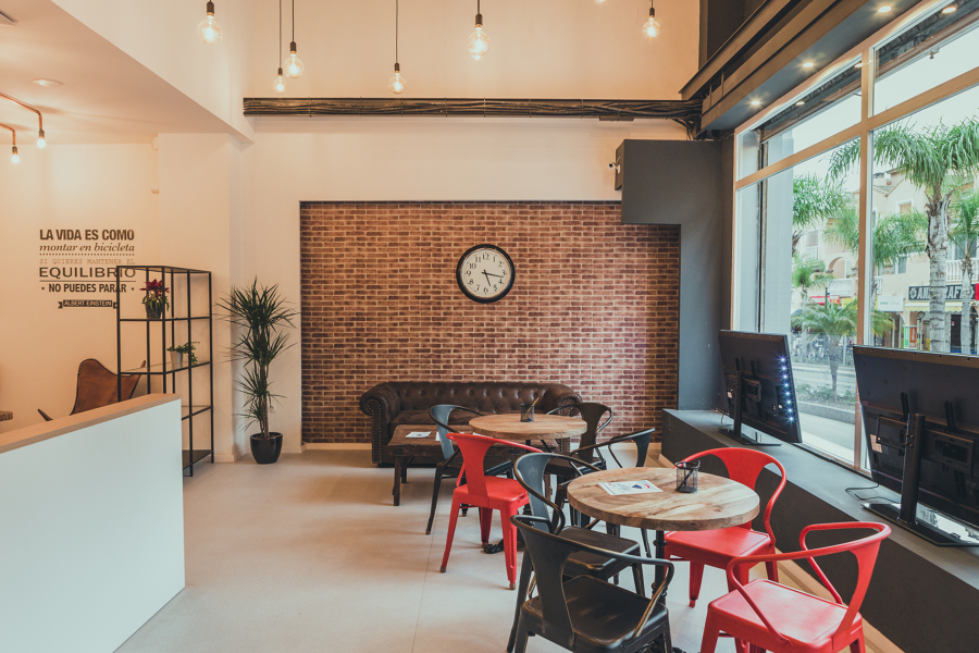 Sillas y Mesas estilo Vintage Industrial