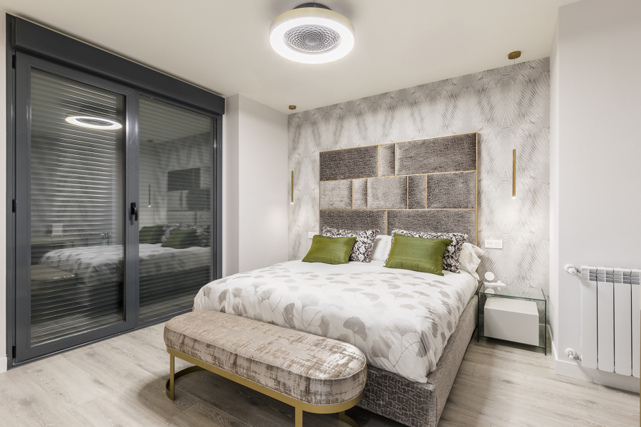 Ventilador e iluminación ambiental de diseño, cambio de radiadores