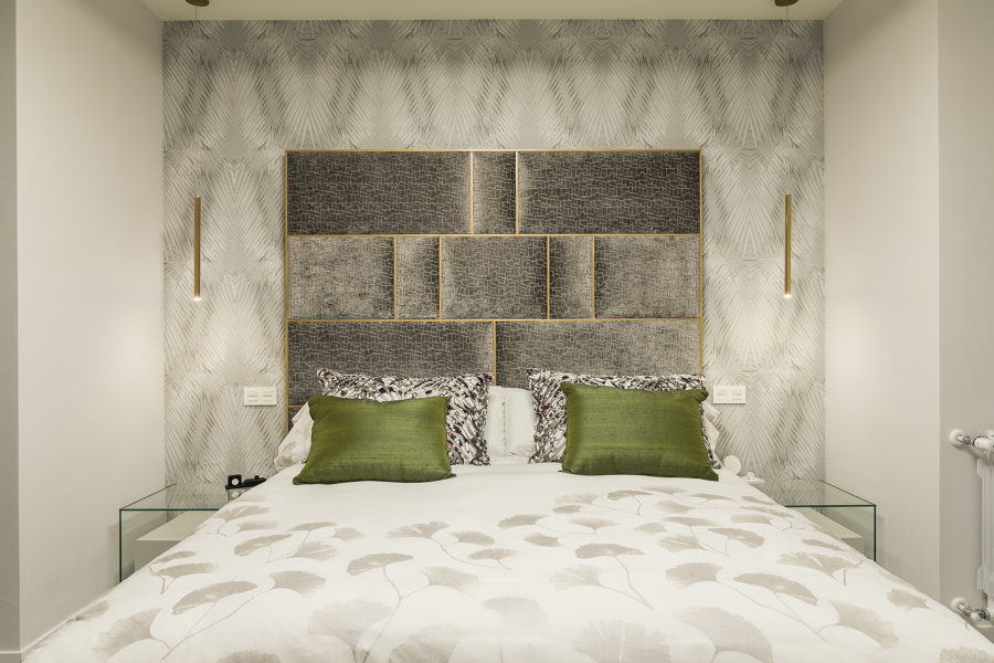 Iluminación LED de ambiente en dormitorio